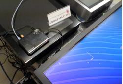 スマートTVBOXでタッチデジタルサイネージ